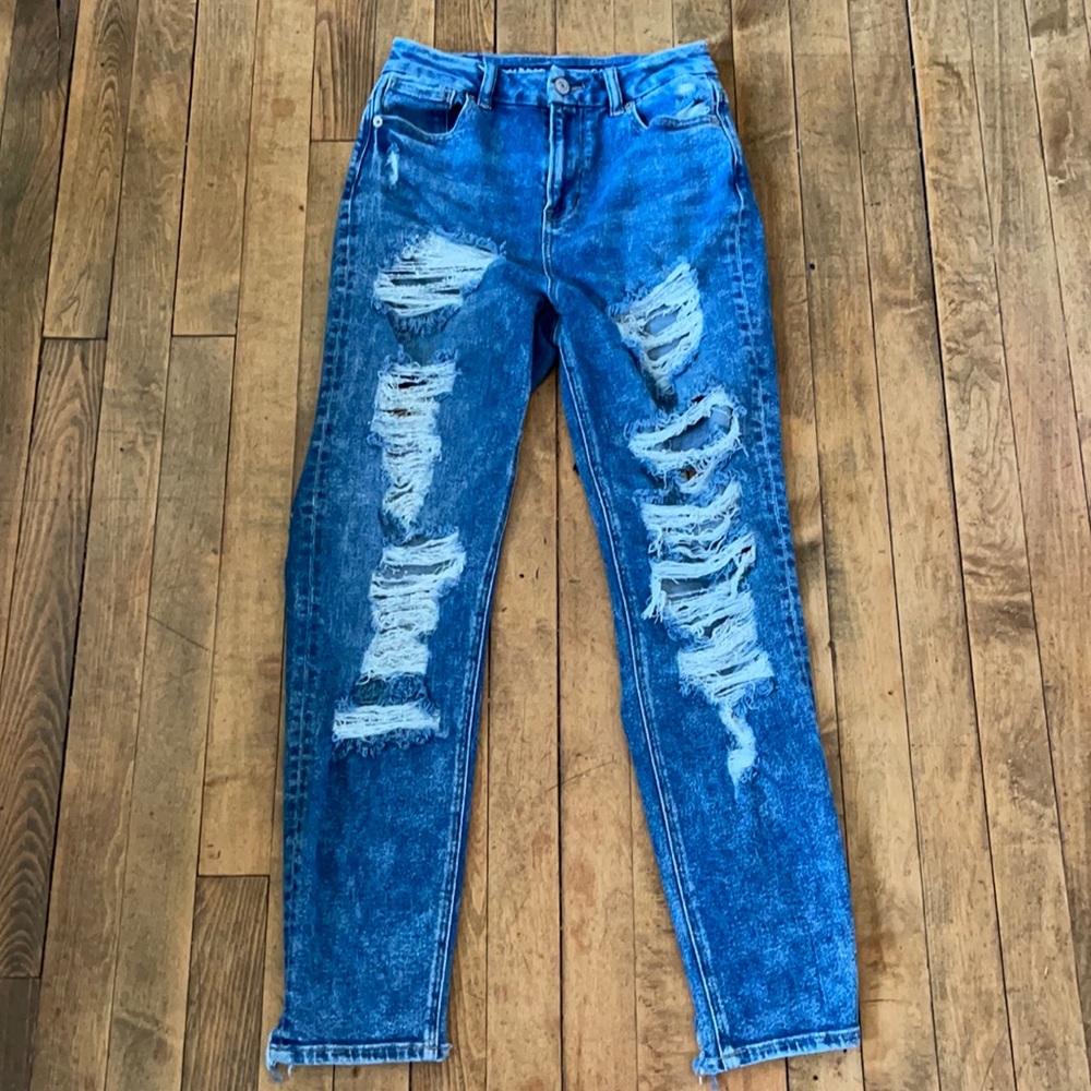 American Eagle Curvy Mom Jeans
